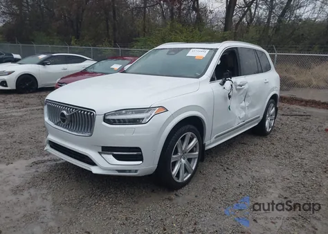 2023 Volvo Xc90 B6 Ultimate 7-Seater z USA, uszkodzony, nr VIN YV4062PA3P1908016